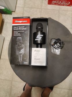 Snap-on Bluetooth Karaoke Mic