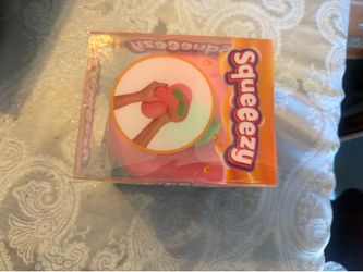 Squeeezy peach squishy brand new unopened