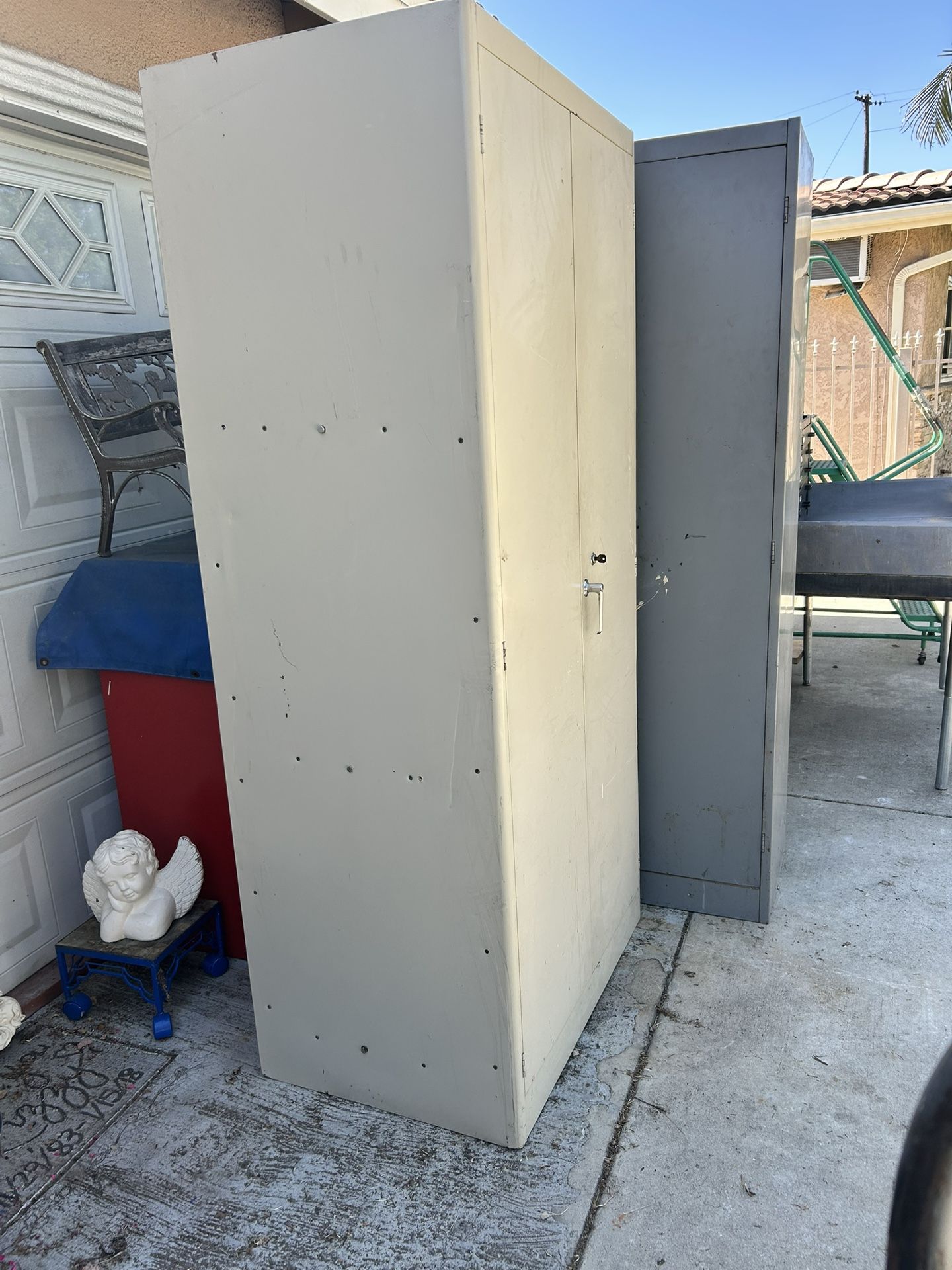 Cabinet Metal Big With 10 Drawers And Key
