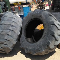 19.5-24 Backhoe Tires