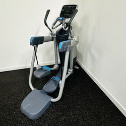 Precor AMT Open Strider - Gym Equipment - Workout - Fitness - Elliptical