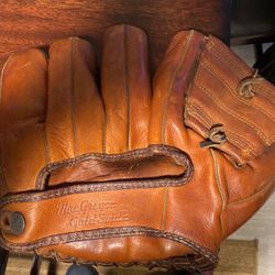 Macgregor Vintage Baseball Glove 