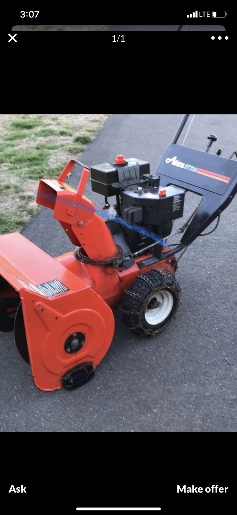 Ariens ST724 Snow Blower