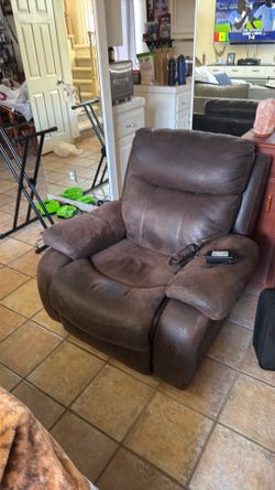 Recliner chair