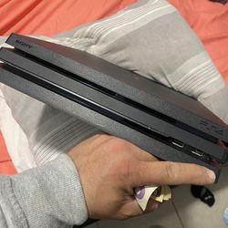 Play station 4 pro