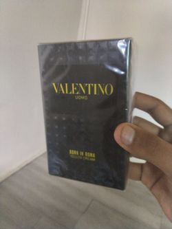 Valentino Uomo Born in Roma Yellow Dream