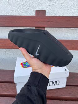 Nike Mind Slides Size 10M Black Chrome - Read Description