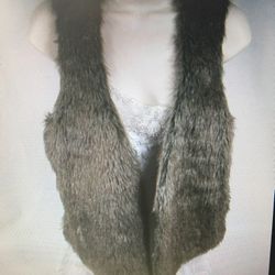 Fever Women Large Brown Faux Fur Sleeveless Vest with Sweater Back and Clasp
