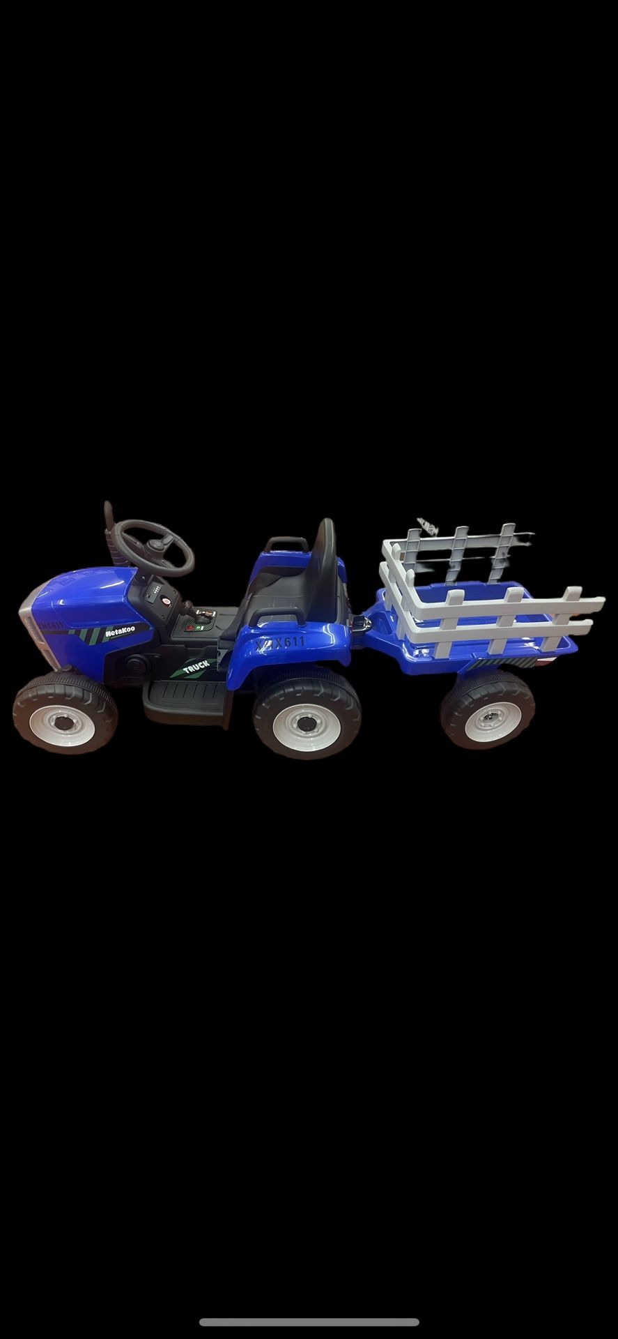 METAKOO XMX611 Toys Tractor is powered by a battery of large capacity 12V 7Ah