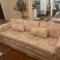 Cozy Floral Statement Sofa 🌸