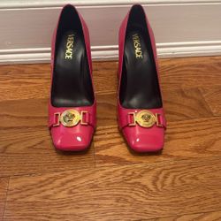 Versace Pump 