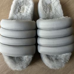 Women’s Ugg Platform Puffer Slide