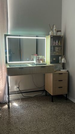 Vanity set + Chair bundle
