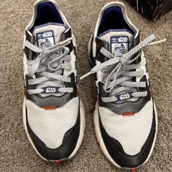Like New Star Wars R2D2 Nite Jogger Size 8.5