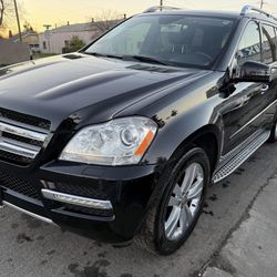 012 Mercedes-Benz GL450 · Clean, Fully Loaded · 115k miles6