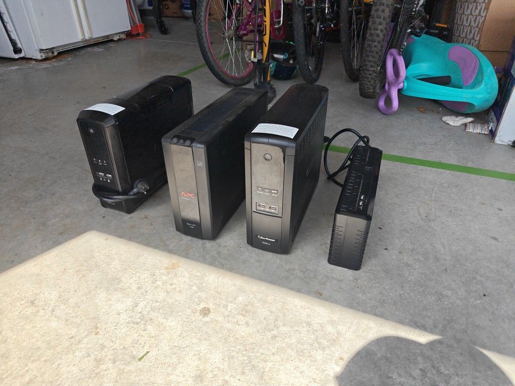 UPS Backup Battery/Surge Protector