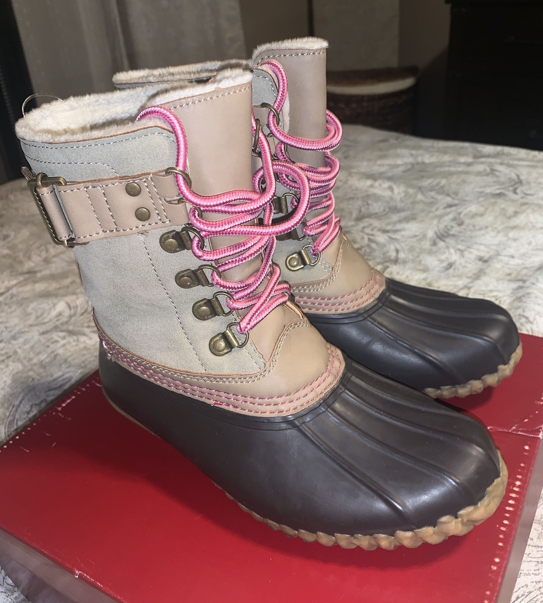 Esprit rain boots