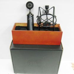 READ!!! Blue Spark SL Recording Studio Condenser Microphone