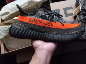 Adidas Yeezy 350 V2 Carbon Beluga Size 9.5