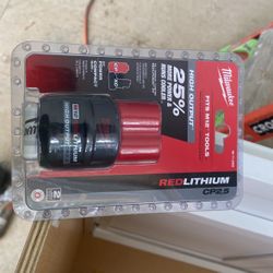 Milwaukee 12 V Battery New