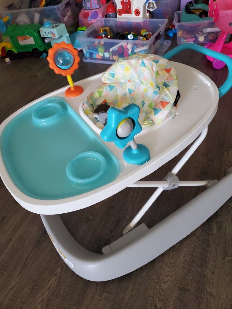 Smart Steps Dine N' Play Walker