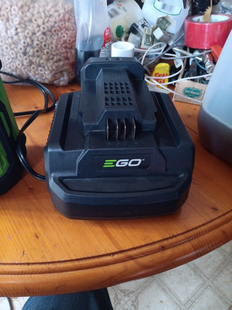 EGo. 56 V. Lithium Ion. 7.5 Ah. Arc