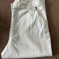 Women’s Khaki’s Ankle Pants