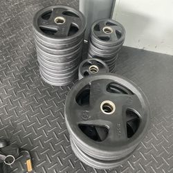920 Lbs Of Commercial Gym IronBull Rubber Coated Weight Plates 