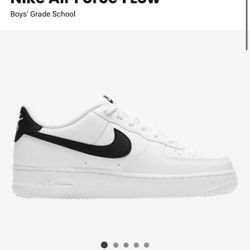 Air Force 1 Black On White 4Y(ALL ORIGINAL PACKAGING INCLUDED)