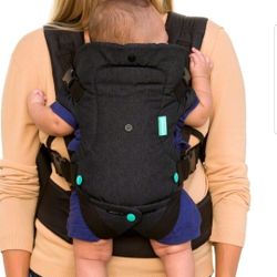 Infantino Flip 4 in 1 Convertible Carrier