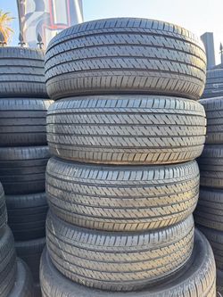 205/55r17 Firestone en excelentes condiciones de vida las 4