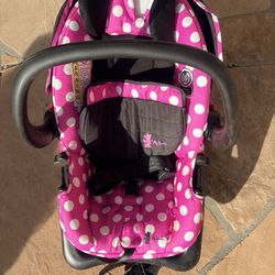 Minnie Mouse infant car seat