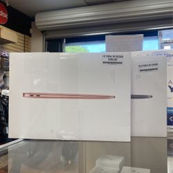 13”MacBook Air M1 256