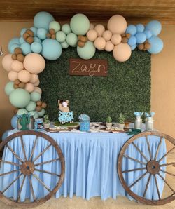 Balloon Garland. Balloon Arch’s. Backdrops!