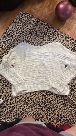 Off shoulder knitted sweater