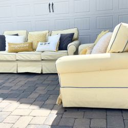 Sofa BED And Loveseat 