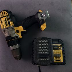Dewalt 20v Max Drill With Charger And Battery 