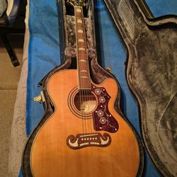 Epiphone EJ‐200SCE/VN – Mint / Unplayed – With Case – $550