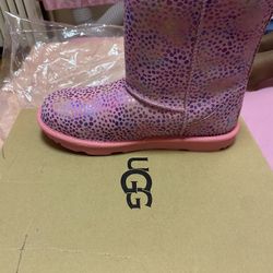 Brand New Classic UGG Spot Boots -NEVER WORN