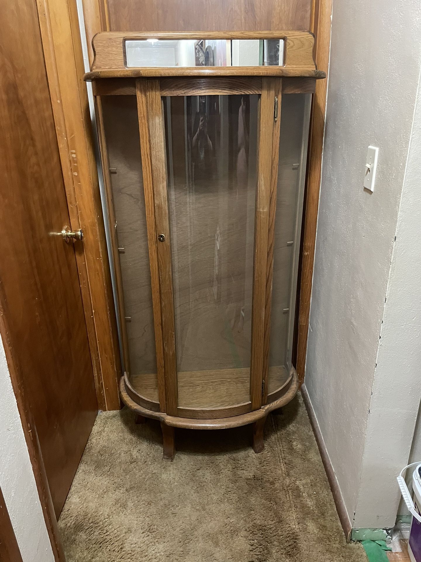 Curio Cabinet With 3 Shelves