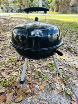 Small grill The grill is like new