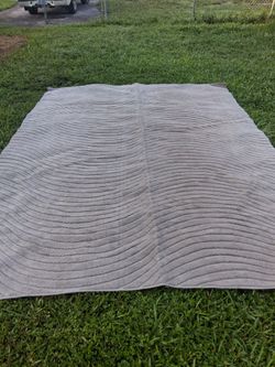NICE LARGE 8 BY 10 AREA RUG