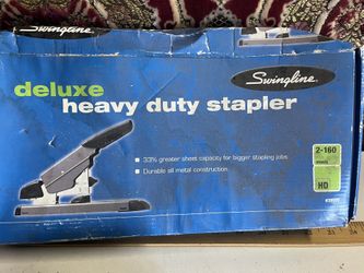 Swingline Heavy Duty Stapler, 160 Sheet High Capacity & Staples