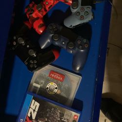 PS4 Controllers Charger And Two Games Bundle