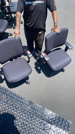 Office Chairs 