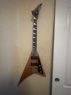 Jackson Js32t Rhoads Flying V Guitar