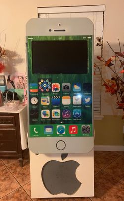 iPhone-looking karaoke.