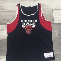 Vintage Chicago Bulls Cut Off