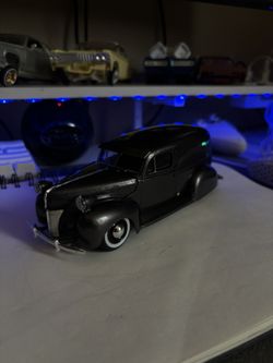 1/25 Scale Delivery Truck