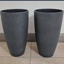 *** NEW LOW PRICE *** PAIR of 21" Gray Textured Resin Planters @ Lasting Creations